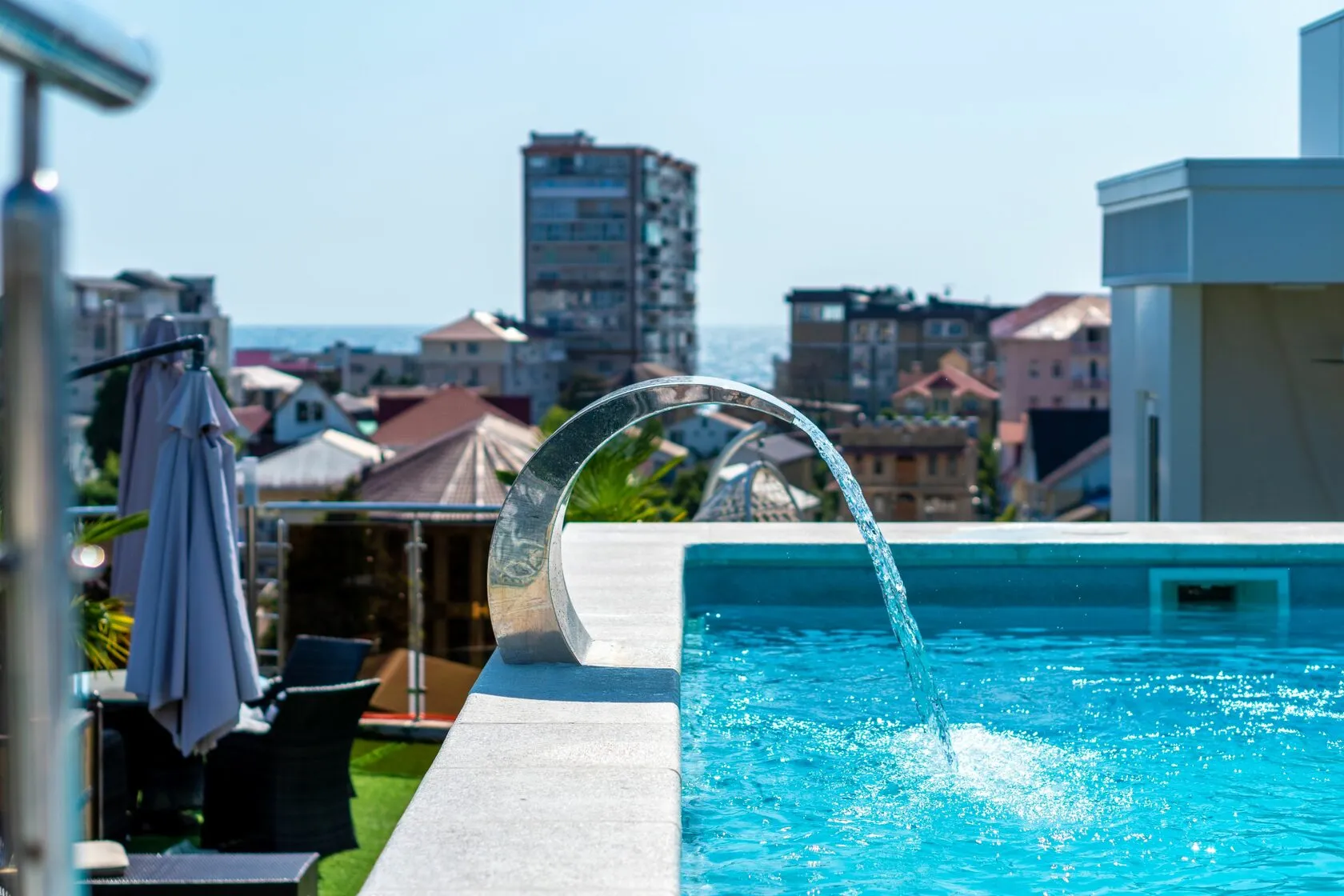 Солнечное окно на побережье